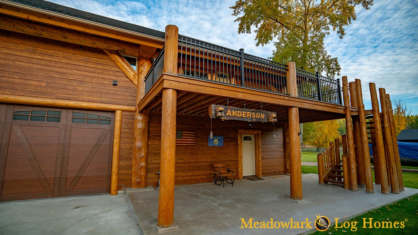 42x52 Montana  Timber  Frame  Meadowlark Log Homes 