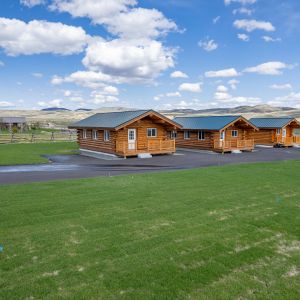 meadowlark log homes